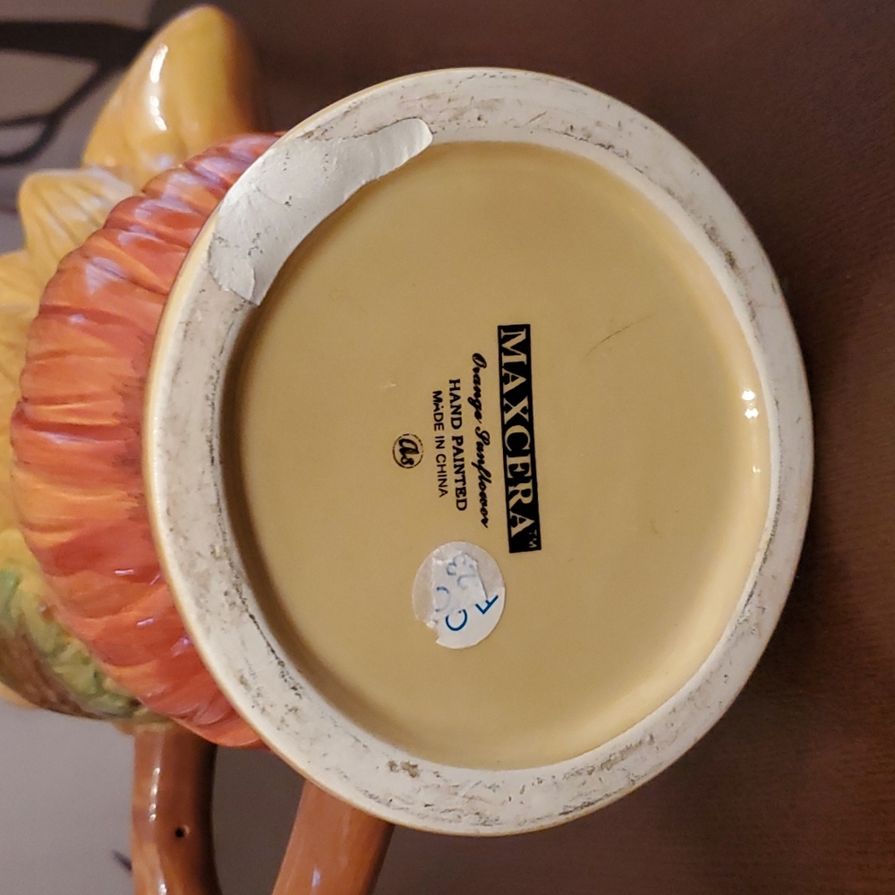 Welcome Fall/Autumn ceramic pitcher - Picture 6 of 6